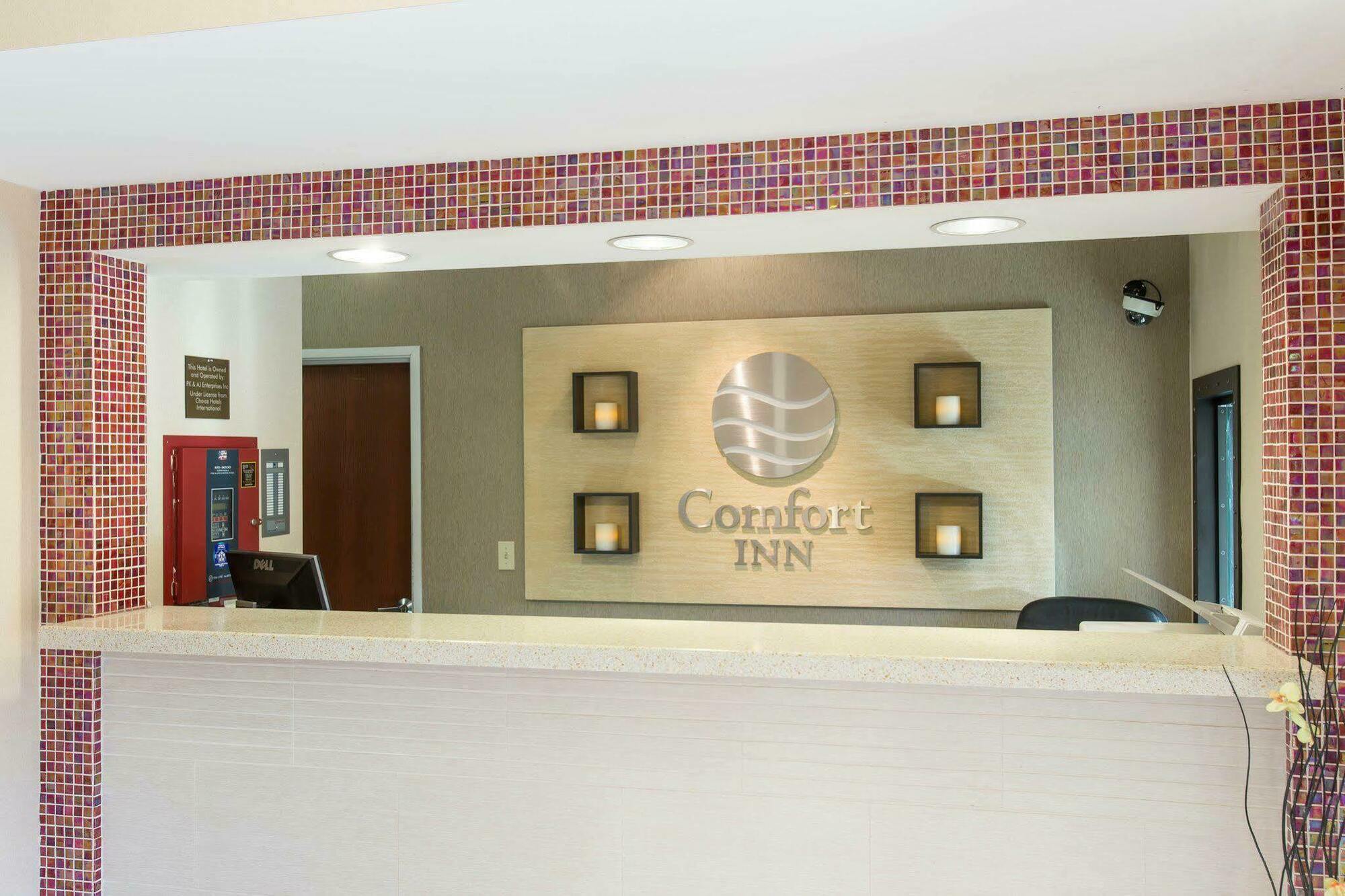 Comfort Inn 3*
